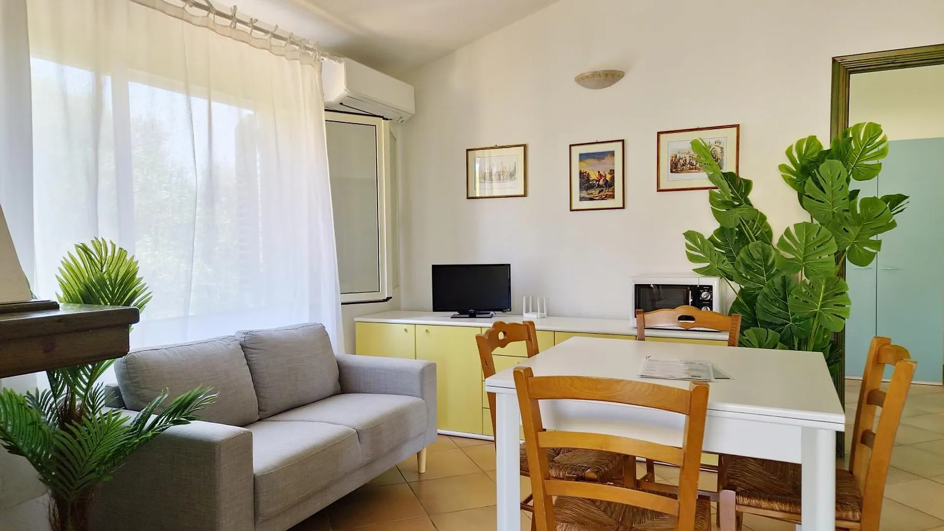 Villa Scogliera Holiday Houses Cala Liberotto Italy