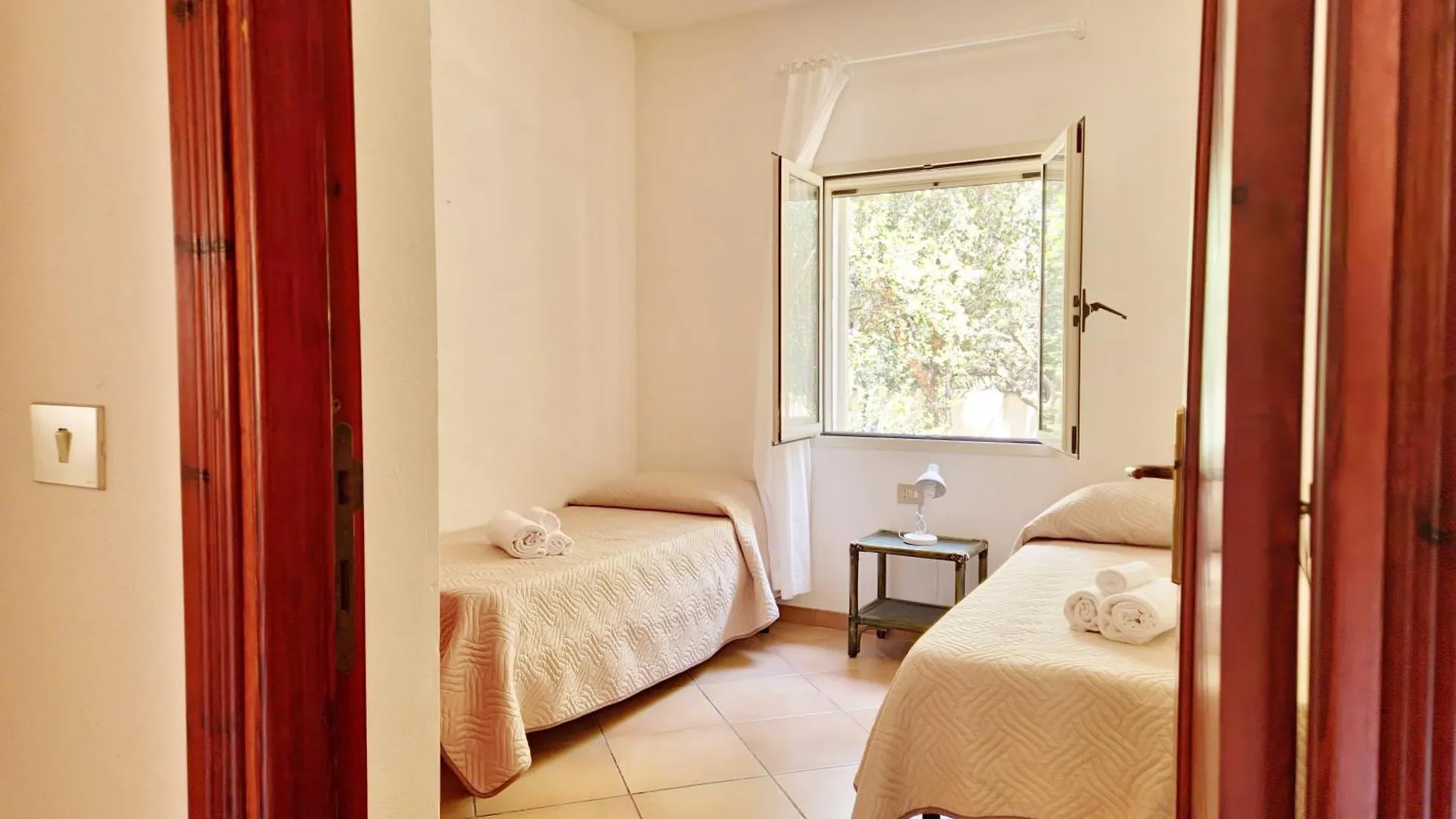 Apartment Villa Scogliera Holiday Houses Cala Liberotto Italien
